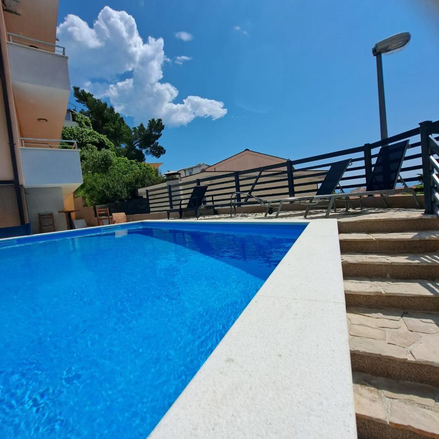 Apartments Vila Adrijana & Fitness Studio Wolf Bv Baška Voda Kültér fotó