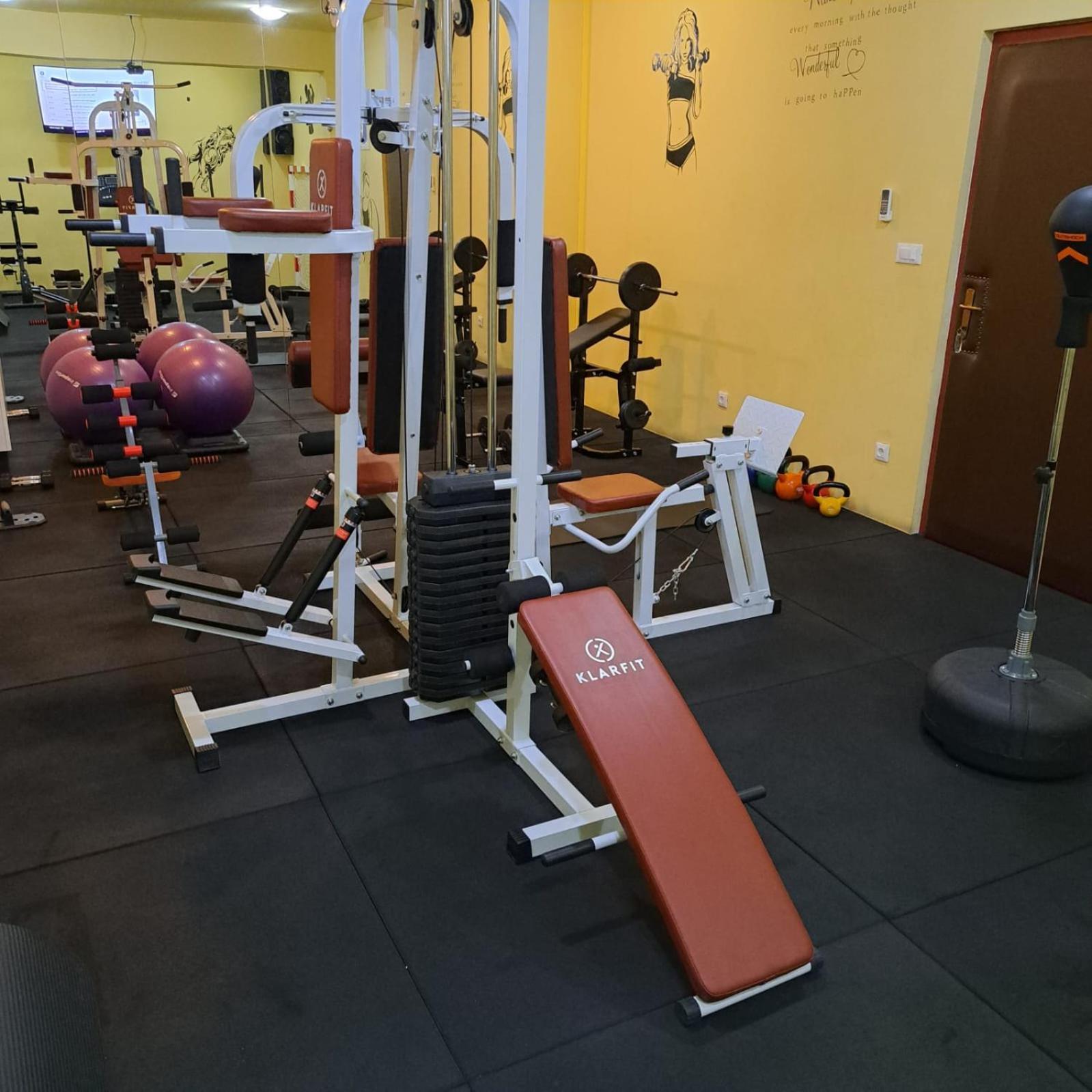 Apartments Vila Adrijana & Fitness Studio Wolf Bv Baška Voda Kültér fotó